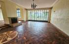 5 Bed House with En Suite in Runda - 18