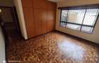 5 Bed Townhouse with En Suite in Lavington - 16