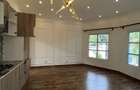 6 Bed House with En Suite in Runda - 11
