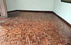 6 Bed House with En Suite in Lavington - 4