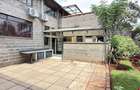5 Bed Townhouse with En Suite at Brookside - 18