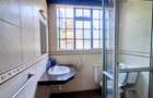 4 Bed House with En Suite at Lavington - 8