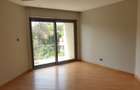 3 Bed Apartment with En Suite in Riverside - 10