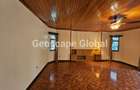 5 Bed House with En Suite in Runda - 12