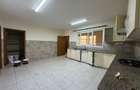 3 Bed Apartment with En Suite in Rhapta Road - 14