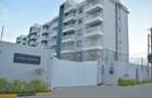 3 Bed Apartment with Swimming Pool at Ellan Park Road - 1