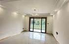 3 Bed Apartment with En Suite in Riverside - 2
