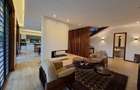 3 Bed House with En Suite in Nyari - 12