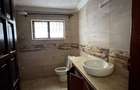 3 Bed Townhouse with En Suite in Riverside - 12