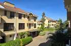 6 Bed Townhouse with En Suite at Lavington Green - 4