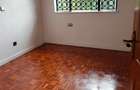 4 Bed Townhouse with En Suite at Lavington - 20