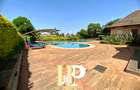 6 Bed Townhouse with En Suite in Runda - 3