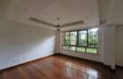 5 Bed Townhouse with En Suite in Lavington - 7