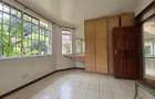 4 Bed House with En Suite in Spring Valley - 17
