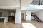 4 Bed Apartment with En Suite at Riverside Drive - 19
