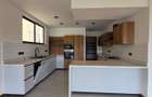 4 Bed Apartment with En Suite in Spring Valley - 6