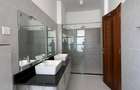 4 Bed Apartment with En Suite in Nyali Area - 4