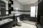 3 Bed Apartment with En Suite in Riverside - 5