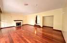 4 Bed Apartment with En Suite in Riverside - 7