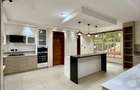 9 Bed House with En Suite in Rosslyn - 7