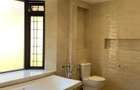 5 Bed Townhouse with En Suite in Kitisuru - 16