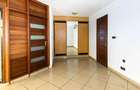 4 Bed Apartment with En Suite at Moyne Drive - 12