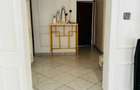 6 Bed Townhouse with En Suite in Membley - 3