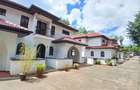4 Bed Townhouse with En Suite at Riverside Drive - 2