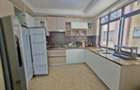 3 Bed Apartment with En Suite in Riverside - 12