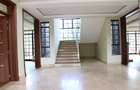5 Bed Villa with En Suite in Runda - 12