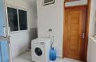 4 Bed Apartment with Swimming Pool in Riverside - 16