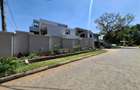 5 Bed Villa with En Suite in Lavington - 4