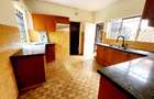 4 Bed Townhouse with En Suite at Lavington - 12