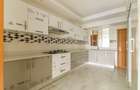 4 Bed Apartment with En Suite in Parklands - 4