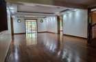 4 Bed House with Swimming Pool in Runda - 3