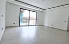 3 Bed Apartment in Brookside - 4