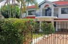 5 Bed Villa with En Suite at Spring Valley - 1