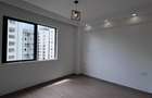 2 Bed Apartment with Gym in Riverside - 12