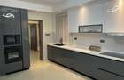 4 Bed Apartment with En Suite at Parklands - 5
