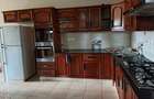 6 Bed Townhouse with En Suite at Lavington - 10