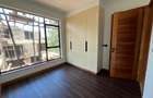 4 Bed Townhouse with En Suite at Kirawa Road - 17