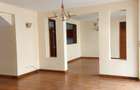 5 Bed Townhouse with En Suite at Lavington - 3