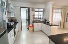 3 Bed Apartment with En Suite at General - 3