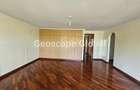 5 Bed Townhouse with En Suite in Lavington - 8