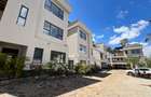 5 Bed Townhouse with En Suite at Manyani Cl - 1
