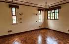 5 Bed Townhouse with En Suite at Lavington - 7