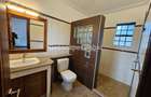 4 Bed Townhouse with En Suite in Spring Valley - 12