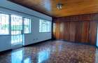 4 Bed Townhouse with En Suite in Westlands Area - 11