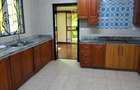 5 Bed Townhouse with En Suite in Lavington - 10
