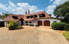 4 Bed Villa with En Suite in Ridgeways - 10